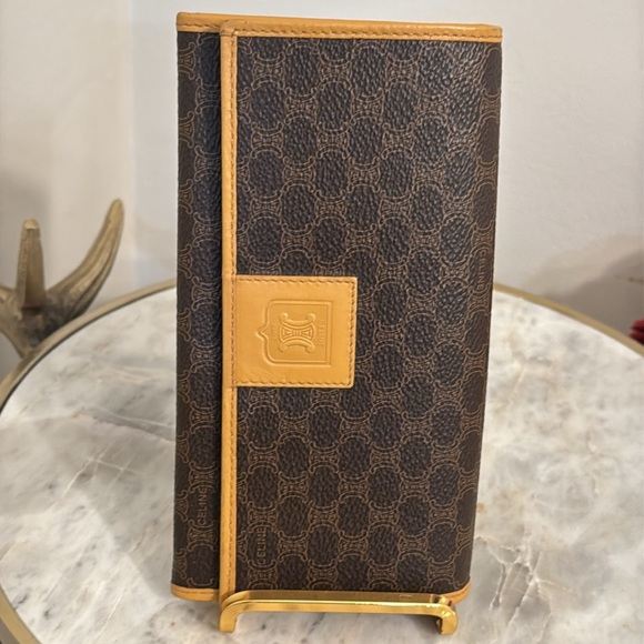 Celine Monogram long Bifold wallet clean interior in good condition beautiful. - Picture 11 of 16